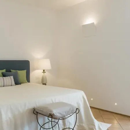 Luxury For 6 Bedrooms بيت للعطل